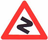 طريق ملتوية